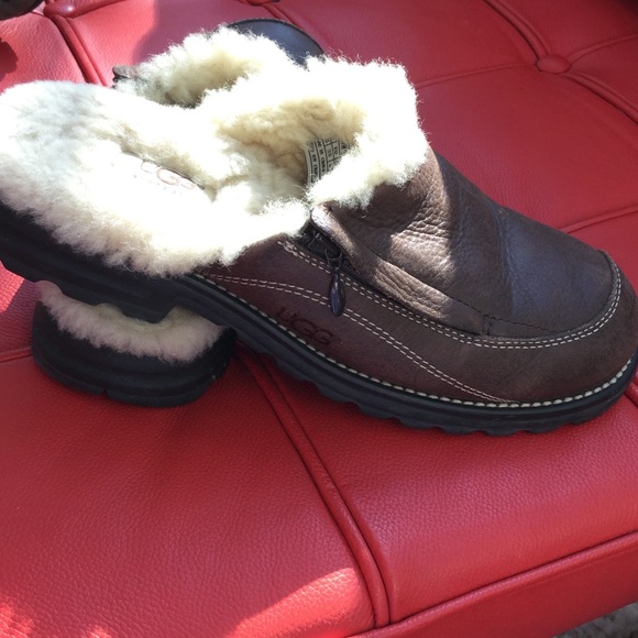 UGG slipon leather shoes, 7 - Picture 3 of 4