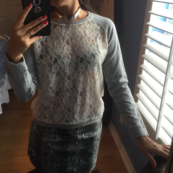 Super cute transparent blouse - Picture 2 of 3