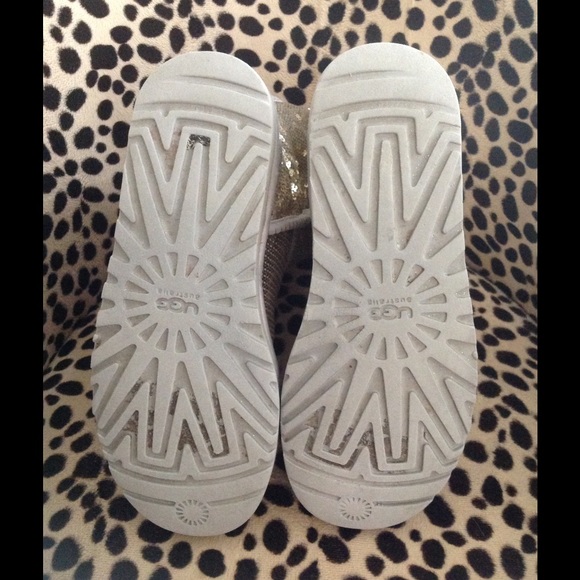 silver uggs size 9 silver uggs size 9
