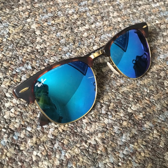 Ray Ban Clubmaster Blue Flash Lens Sunglasses