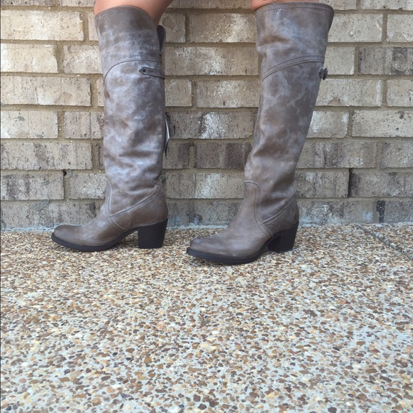 NWT! Frye Jane Tall Cuff!! SLATE!