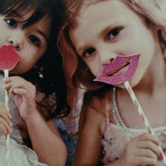 Meet your Posher, Cynthia - Picture 3 of 6