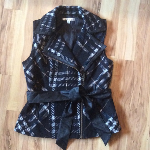 CAbi grid vest