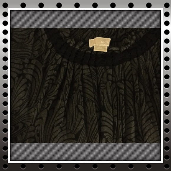 🚫SOLD🚫 🌴NEW LISTING🌴 Michael Kors Top - Picture 4 of 4