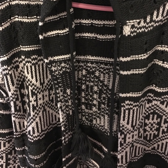 Cardigan - Picture 3 of 4
