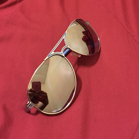 Steve Madden Sunglasses - Picture 1 of 4