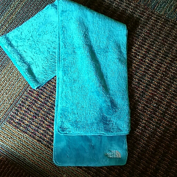 The north face scarf