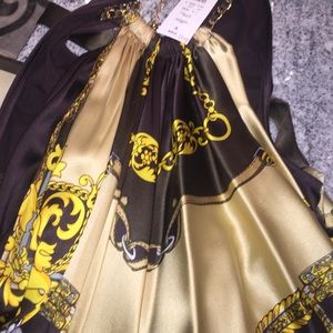 Silk dressy cache top