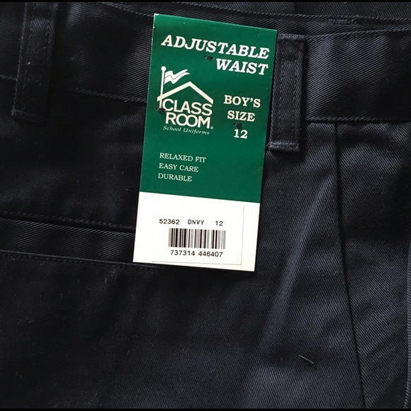 Navy uniform shorts for boys by Classroom NWT - Picture 3 of 4