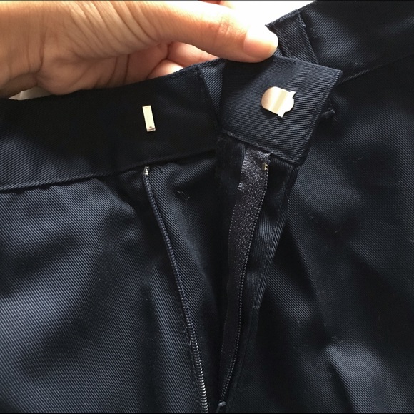 Navy uniform shorts for boys by Classroom NWT - Picture 4 of 4