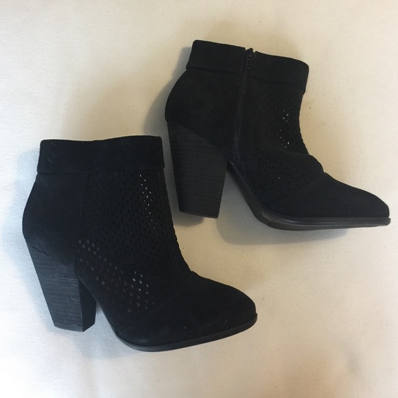 Sole Society Shoes - Sole society black bootie