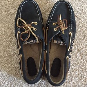 Black and cheetah print Sperry shoes