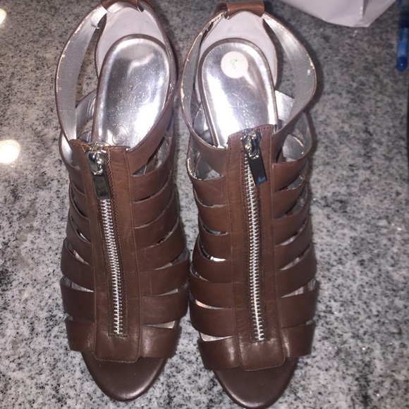 Jessica Simpson heels