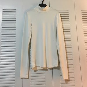 ✨H&M Turtle Neck✨