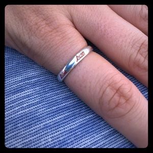 Tiffany & Co. kiss ring size 7