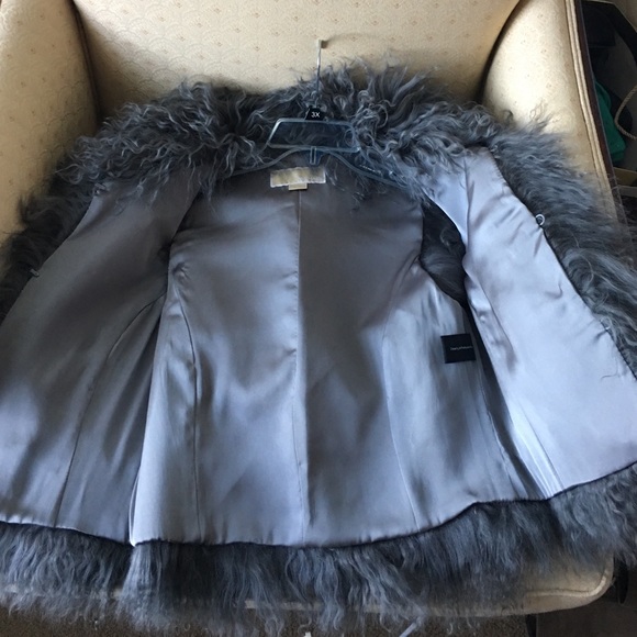 Michael Kors lamb fur vest size S - Picture 3 of 4