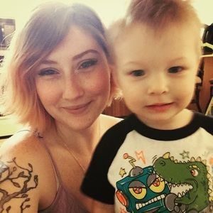 Meet your Posher, April