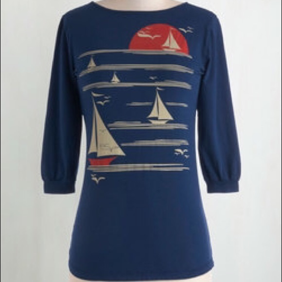 Ally's fair in love and wharf tee