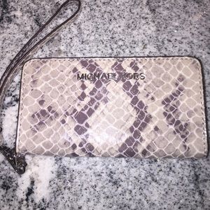 Michael Kors wallet