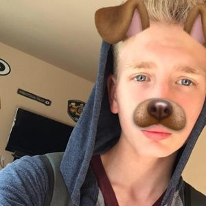 Meet your Posher, Alex