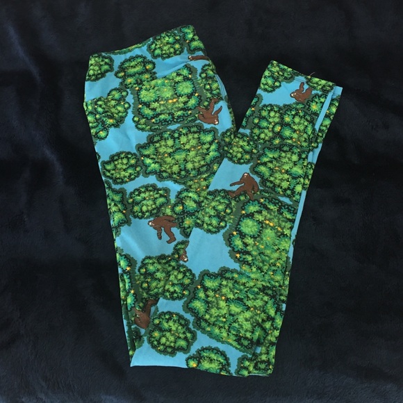 Lularoe Tall and Curvy Sasquatch leggings NWOT