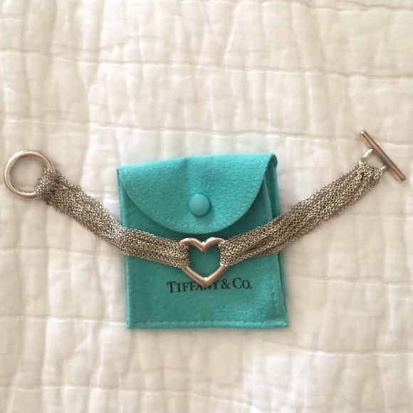 100% authentic heart string toggle bracelet