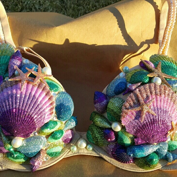Gorgeous Custom Made Mermaid Tops. - Picture 1 of 4