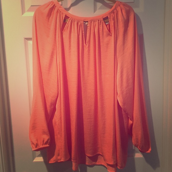Jennifer Lopez blouse