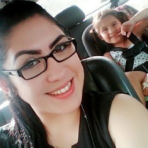 Meet your Posher, Danielle