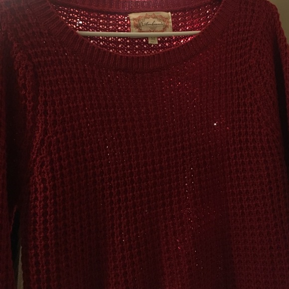 Two sweaters - Picture 3 of 3