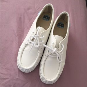 SAS White Leather Nursing Shoes