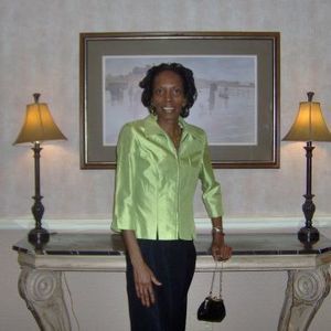 Meet your Posher, Myra