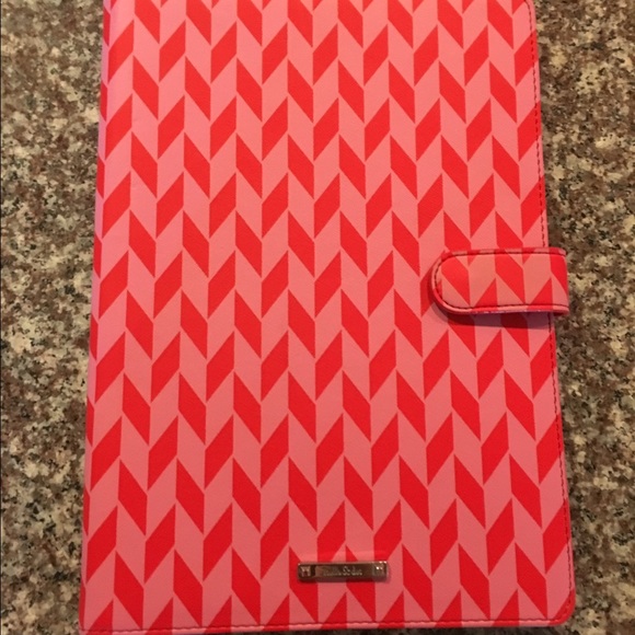 Necklace organizer
