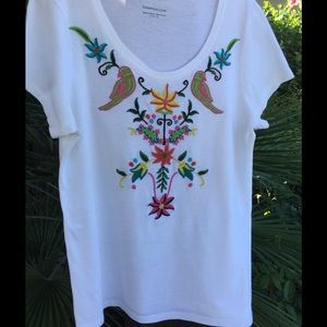 White embroidered tee shirt