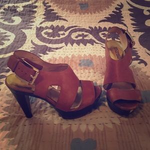 Size 6.5 Michael Kors Carla platform sandals