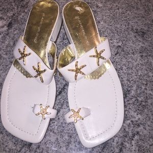 White starfish Bandolino sandals