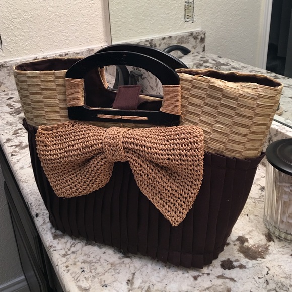 SALE ❤️Never Used handbag - Picture 1 of 4