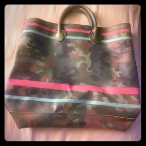 Yarnz leather tote