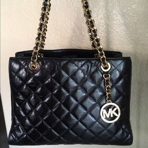 AUTHENTIC Michael Kors bag