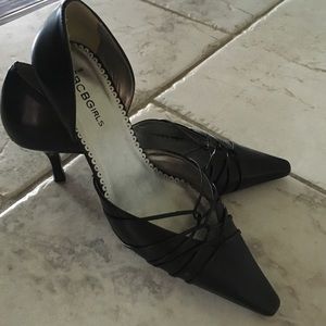 BCBG shoe