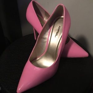 PRETTY IN PINK. Only worn once