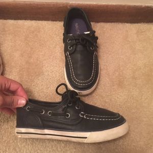 Náutica boys boat shoes