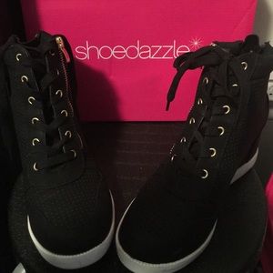 WORN TWICE- Wedge sneaker