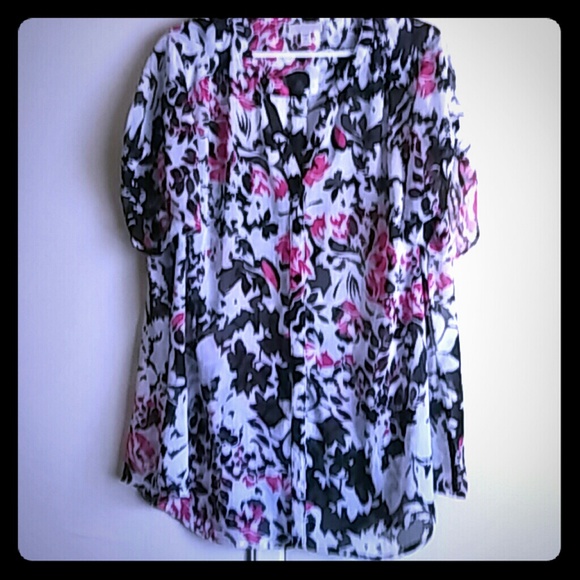 Beautiful Button up Blouse
