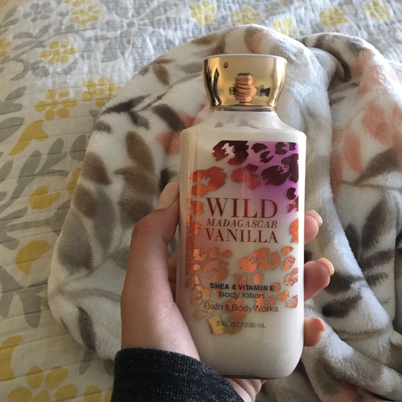 Bath & Body Works lotion