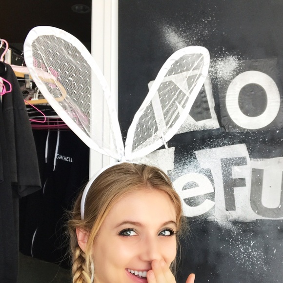 • White Mesh Bunny Ears • 🐰❤️ - Picture 3 of 4