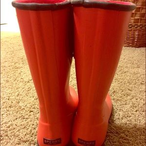 Women's rain boots NWOT!!!