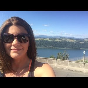 Meet your Posher, Shelby