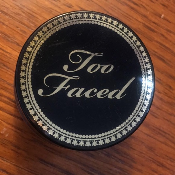Too Faced Glamour Dust