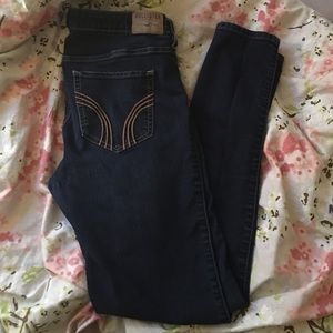 Size 11 dark wash jeans!